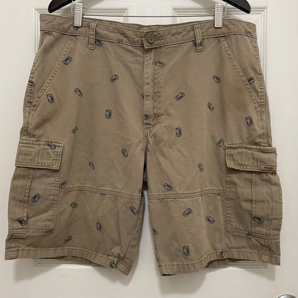 Wrangler Khaki Cargo Shorts Beer Can Print Sz‎ 38 Party Spring Break Tailgate